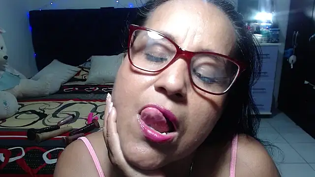 pervert mommy  online show from April 3, 11:08 am