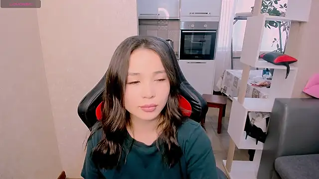 Snapshot of AyaMoon chatting on October 23, 5:46 am AyaMoon online show from October 23, 5:46 am