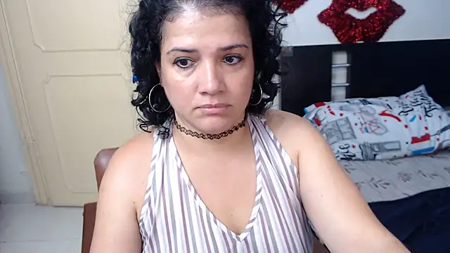 GlendaStarx online show from February 4, 3:42 am