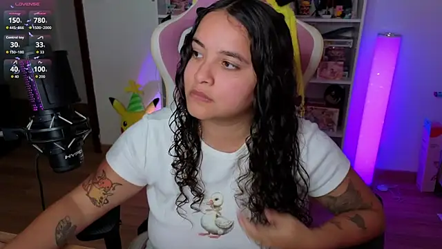 Snapshot of Sweet_sully__ chatting on October 6, 9:04 am Sweet sully   online show from October 6, 9:04 am