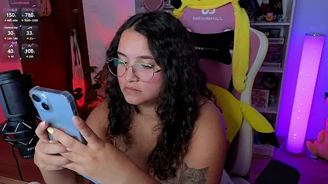 Snapshot of Sweet_sully__ chatting on September 11, 9:20 am Sweet sully   online show from September 11, 9:20 am