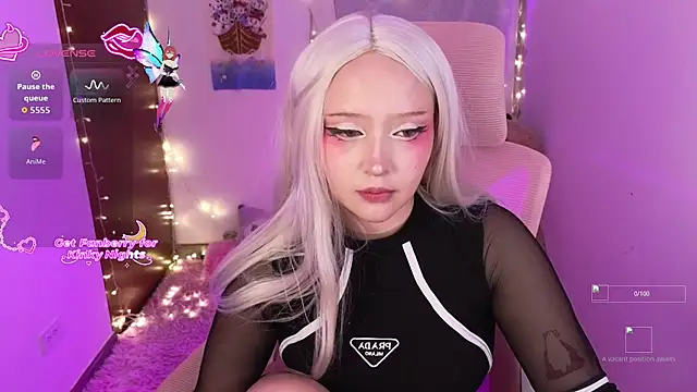 KuroChan420 online show from November 28, 2:14 am