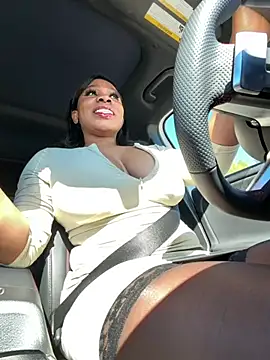 Belle    online show from March 28, 3:00 pm