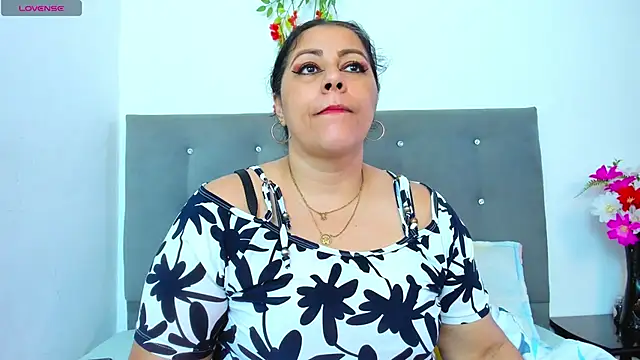 SexxyPamela online show from September 18, 7:34 pm