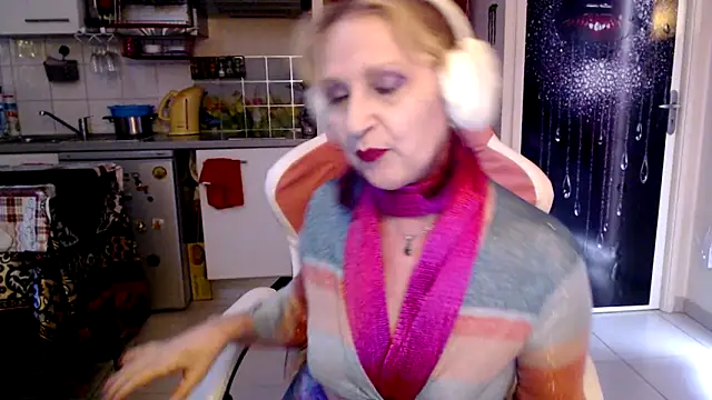 Ala-N-Dala online show from April 11, 7:45 am