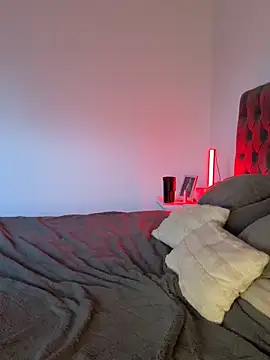 EllaMae online show from February 23, 2:16 pm