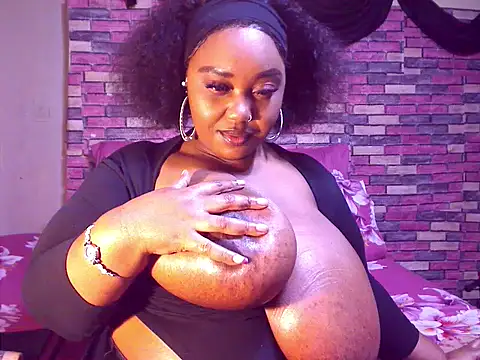 BustySavita online show from June 21, 3:43 am