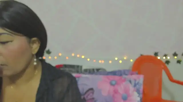 paola ih online show from October 28, 1:17 pm