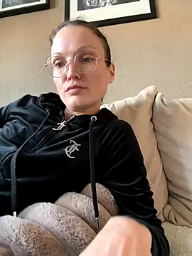 Snapshot of Denise_Wet chatting on October 30, 12:06 pm Denise Wet online show from October 30, 12:06 pm