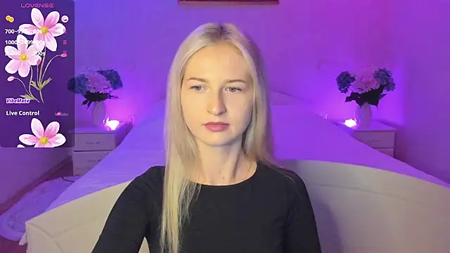 AnnaCarrera online show from October 6, 7:07 pm