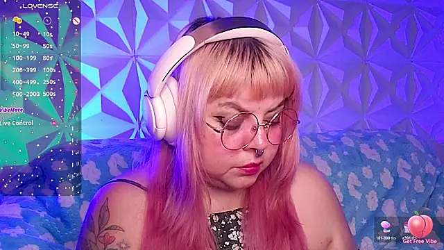 Satyn doll online show from March 14, 1:06 am