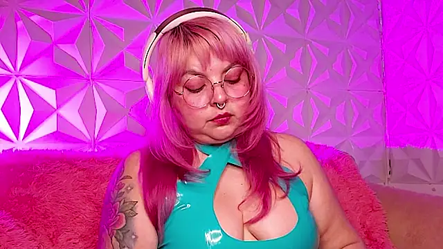 Satyn doll online show from February 22, 11:16 pm