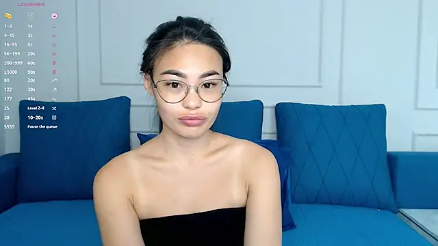 kwana colada online show from October 5, 9:47 am