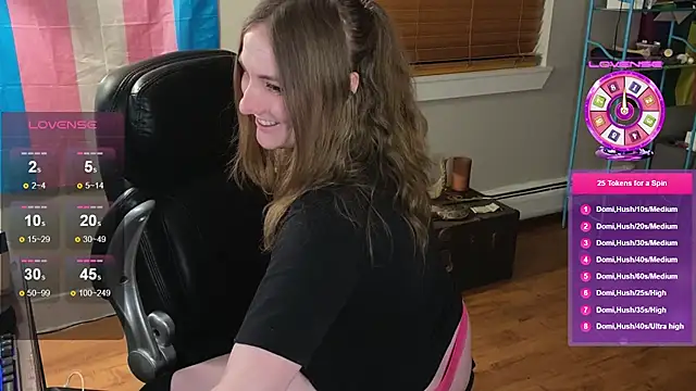 luluvaladon online show from November 21, 3:41 am