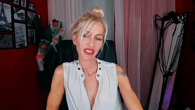 CindySw online show from October 26, 10:22 am