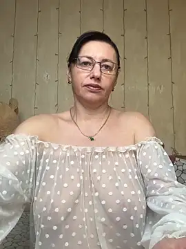 Amberhotqueen online show from February 20, 8:38 am