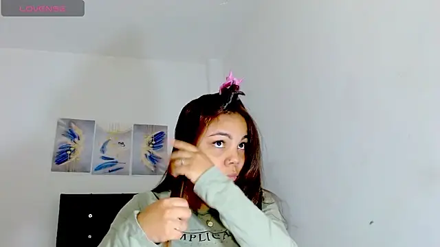 Kylie loveee online show from October 30, 12:39 pm