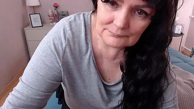 LeveMe2Nightt online show from March 3, 1:50 pm