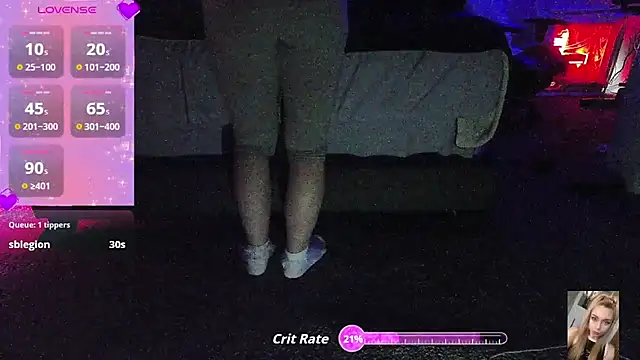 Blondiewithanass online show from October 1, 12:32 pm