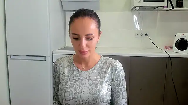 Snapshot of Your_Masha chatting on October 21, 5:17 pm Your Masha online show from October 21, 5:17 pm