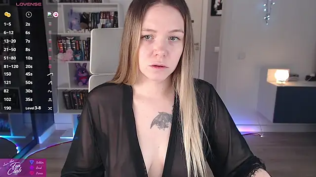 Emma Bryan online show from March 21, 6:24 pm