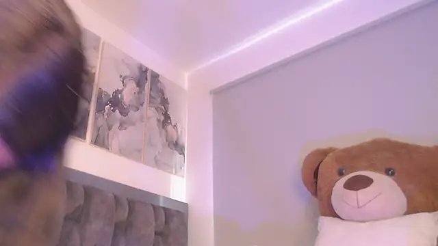 janeebony  online show from October 18, 5:15 pm