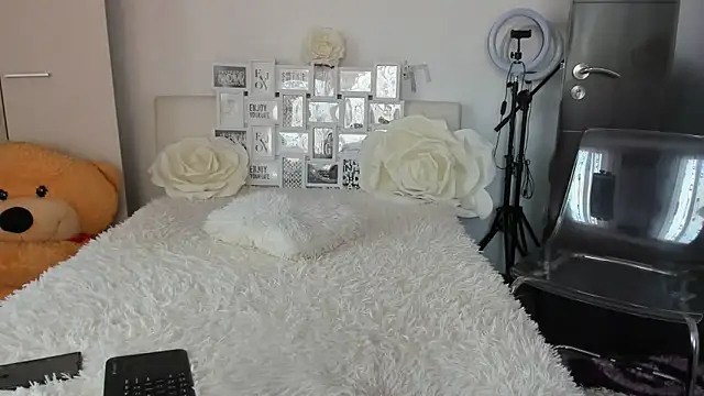 sweetemy4u online show from November 14, 9:42 am