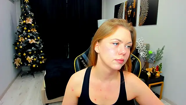 Strawberrye online show from January 13, 4:51 am