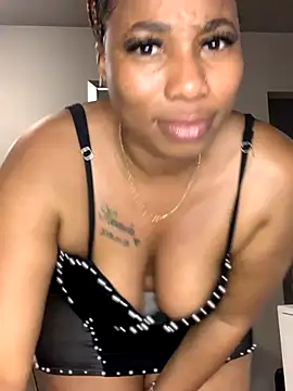 CurvyDesire1 online show from November 3, 7:40 pm