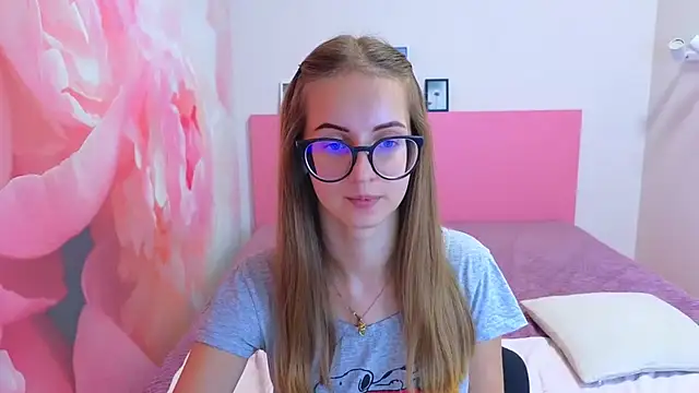 AliceAdams online show from November 13, 8:13 am