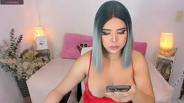 Snapshot of AmazingDREAMGirl chatting on September 15, 12:24 pm AmazingDREAMGirl online show from September 15, 12:24 pm