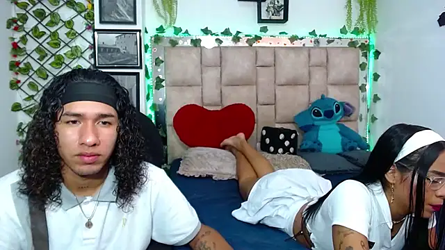 Mollyxdamiam online show from October 22, 3:00 am