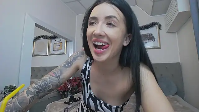 GlamKate online show from December 2, 8:48 am