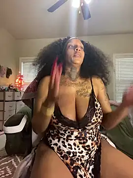 Cherrireddoll online show from April 14, 1:33 pm