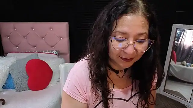 katifoxx online show from May 28, 2:48 pm