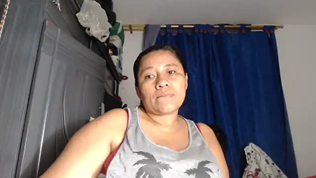 adrixxx38 online show from March 27, 1:18 am