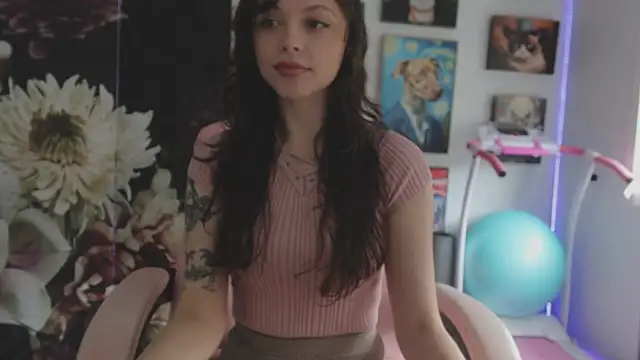 makiyahbelle online show from February 19, 2:55 am