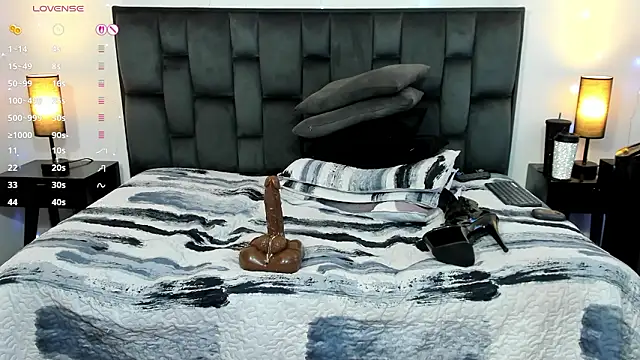 MartinaMadisson online show from March 13, 3:30 am