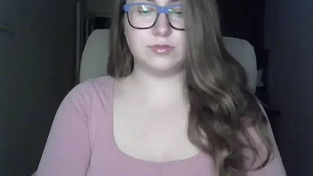 SeasonalSomeone online show from June 15, 10:43 pm