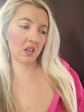 Snapshot of Mllesha74000 chatting on October 5, 11:26 am Mllesha74000 online show from October 5, 11:26 am