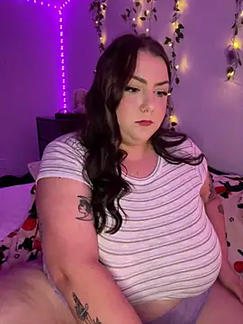 Snapshot of honeyviolet chatting on October 1, 4:17 am honeyviolet online show from October 1, 4:17 am