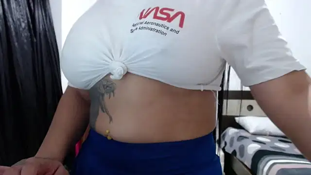 venuz mendoza20 online show from February 17, 2:38 pm