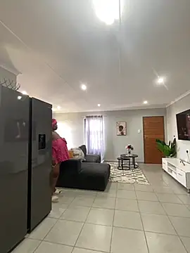 MissLola27 online show from December 2, 10:28 am