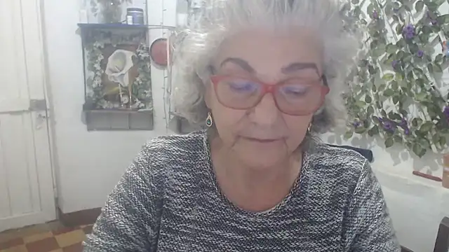 FunnyGrandma online show from February 14, 11:29 pm