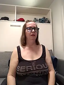 SweetandNaughty1 online show from March 12, 9:28 pm