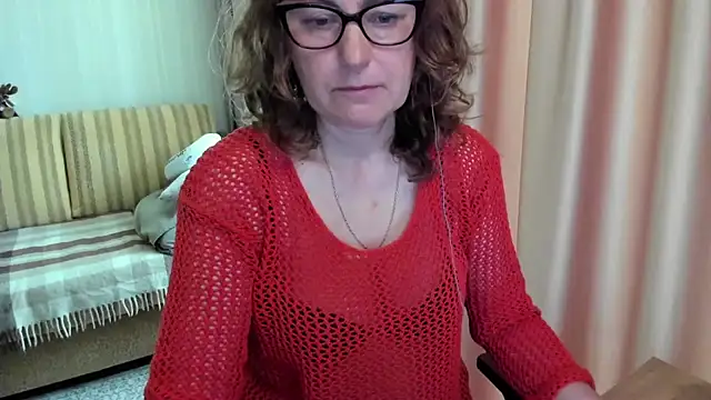 lauraoven online show from June 5, 7:03 am