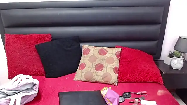 sensual nataliee online show from November 26, 2:51 pm