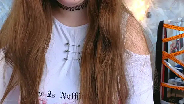 NicoleFoxery online show from November 1, 6:56 pm