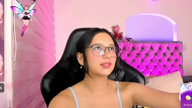 Luniverse online show from April 16, 9:36 pm