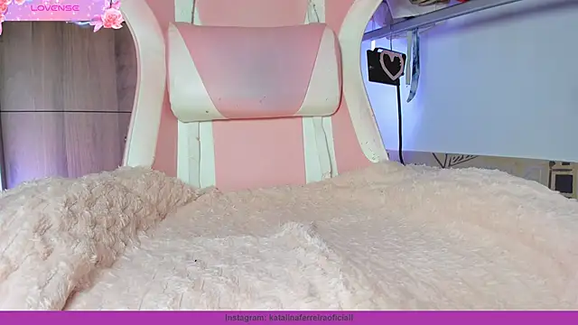 KataFerreira777 online show from September 23, 2:21 am